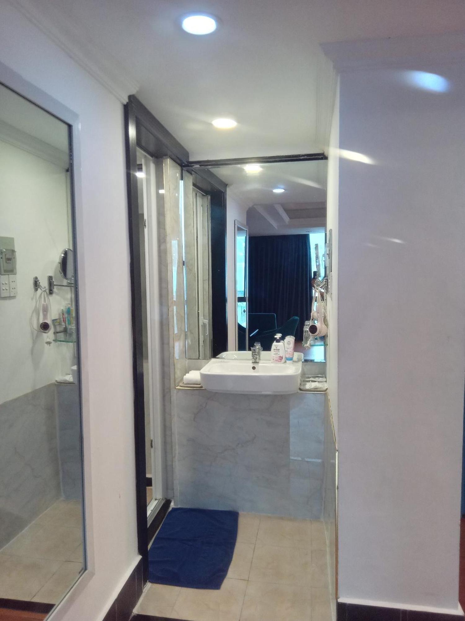 โรงแรม A25 - 06 เจื่องดิญ โฮจิมินห์ซิตี้ ภายนอก รูปภาพ